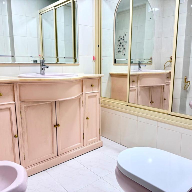Beachfront Apartment for 6, 3 Bathrooms, Levante Beach - Two-Bedroom Apartment - 2