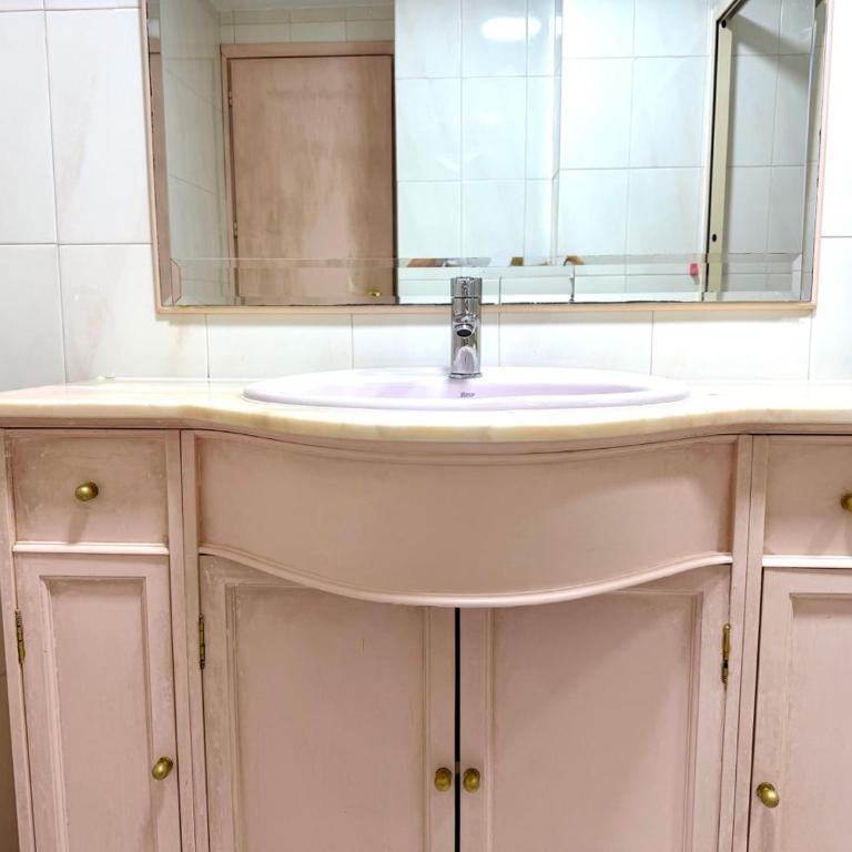 Beachfront Apartment for 6, 3 Bathrooms, Levante Beach - Two-Bedroom Apartment - 10