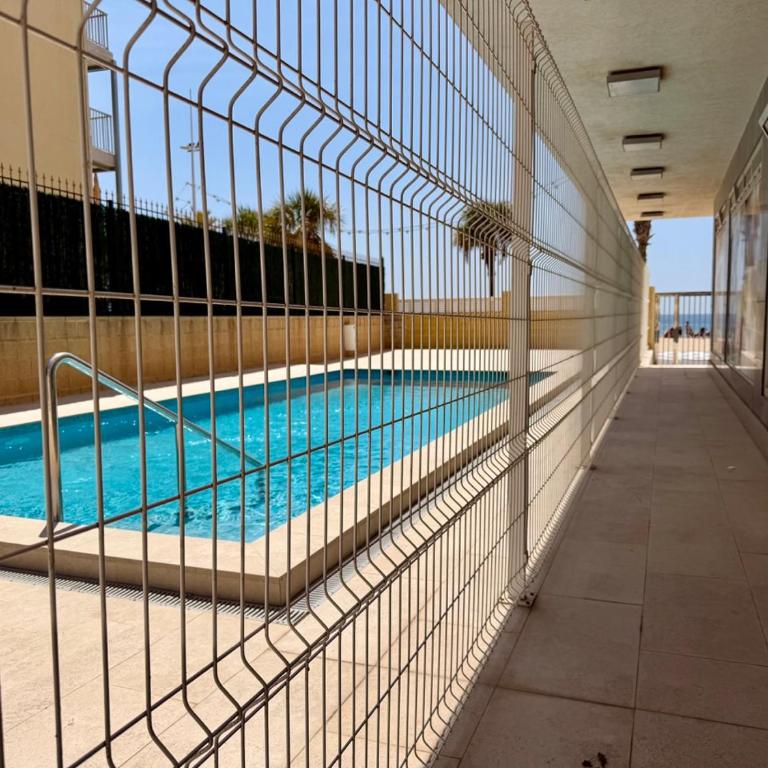 Beachfront Apartment for 6, 3 Bathrooms, Levante Beach - Two-Bedroom Apartment - 26