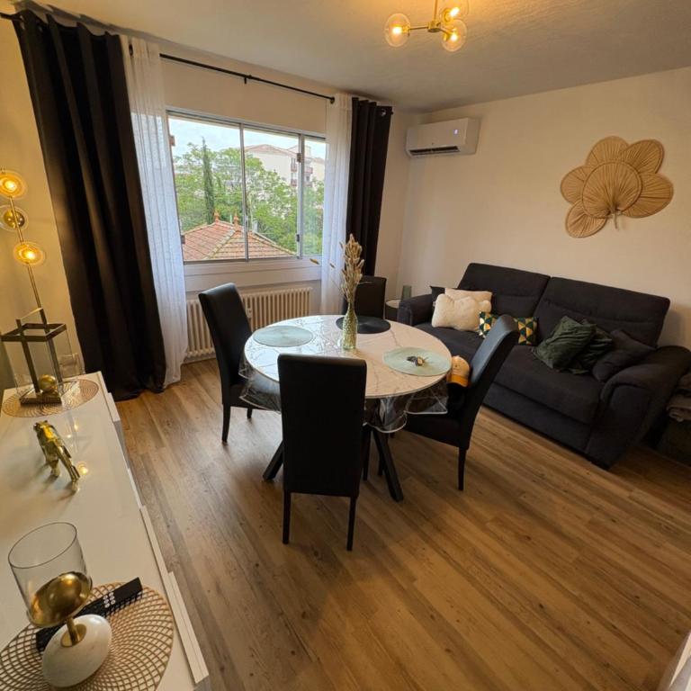 Appartement Saint-Raphaël T2 rénové à 5 min plage et gare - Apartamento de 1 dormitorio - 1
