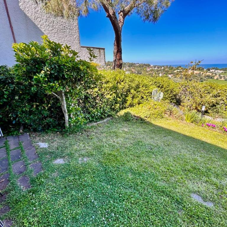 BILO BELVEDERE SX - Bilocale con giardino, wifi e vista mare - Appartamento con 1 Camera da Letto - 19