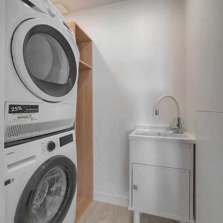 La Mer - Chic Riviera Apartment - Walk to Croisette - Appartement 2 Chambres - 23