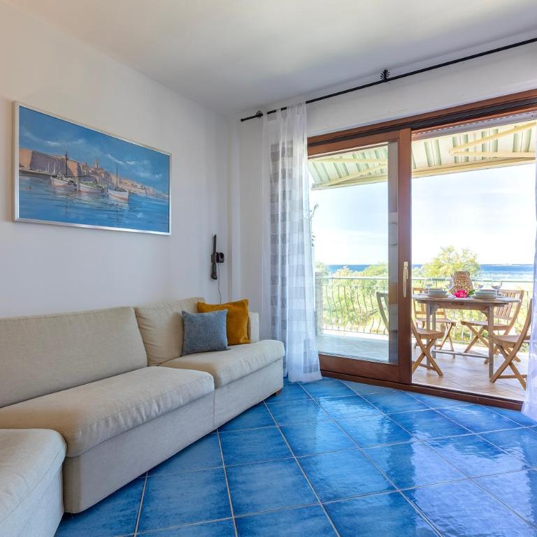 Exclusive on the beach - Two-Bedroom Apartment - 4