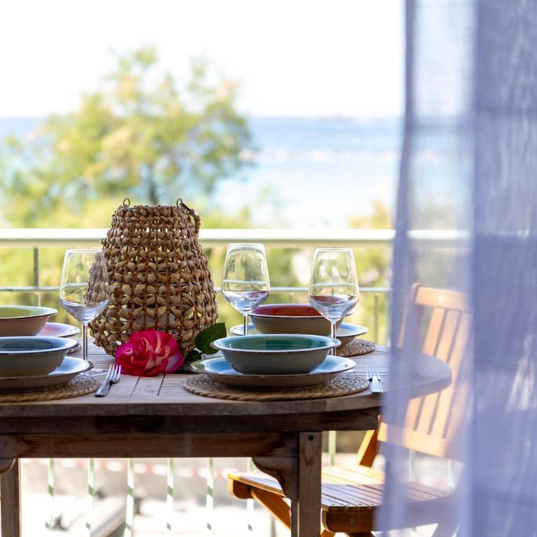 Exclusive on the beach - Two-Bedroom Apartment - 9