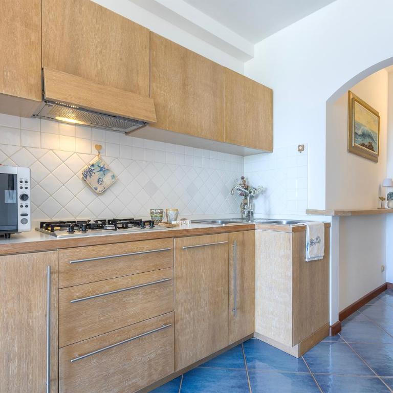 Exclusive on the beach - Two-Bedroom Apartment - 11