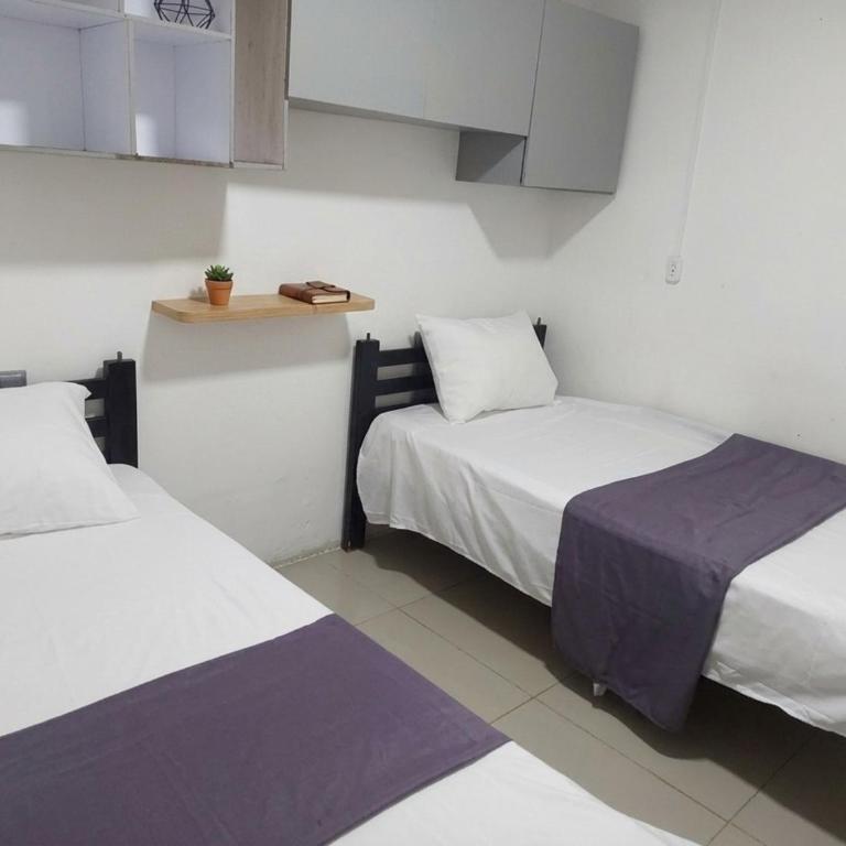 Apartaestudio amoblado PIMSA - Two-Bedroom Apartment - 5