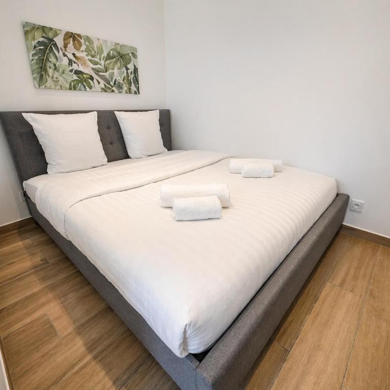 Comfy Apartment in Paris by Canal St Martin - Appartement - 3
