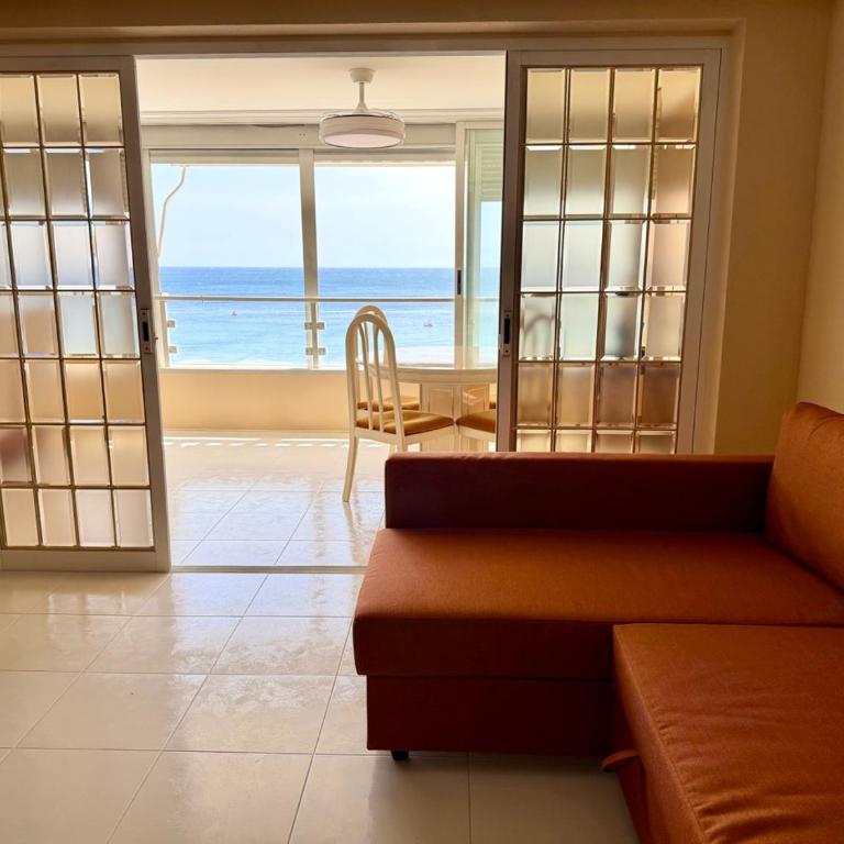 Beachfront Apartment for 6, 3 Bathrooms, Levante Beach - Two-Bedroom Apartment - 38