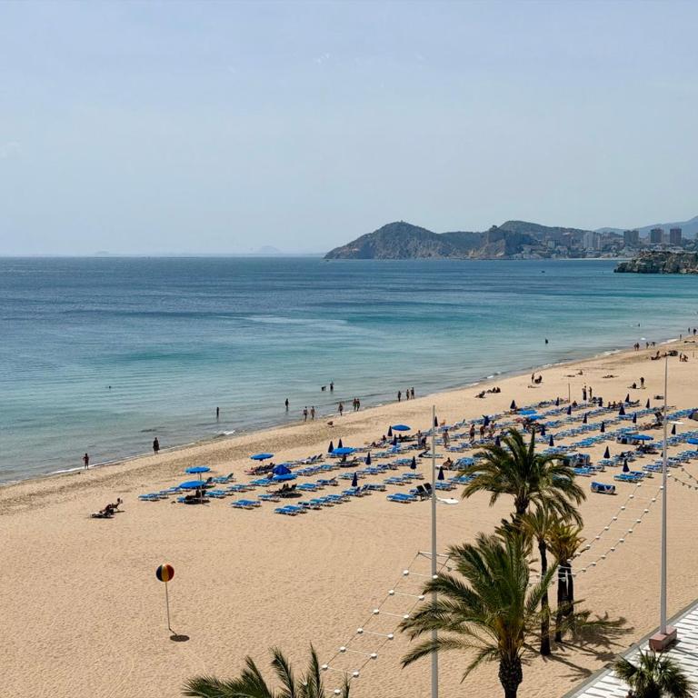 Beachfront Apartment for 6, 3 Bathrooms, Levante Beach - Two-Bedroom Apartment - 45