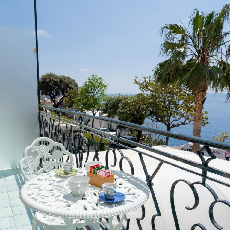 Casa Consilla - Camera Matrimoniale con Vista Mare - 4