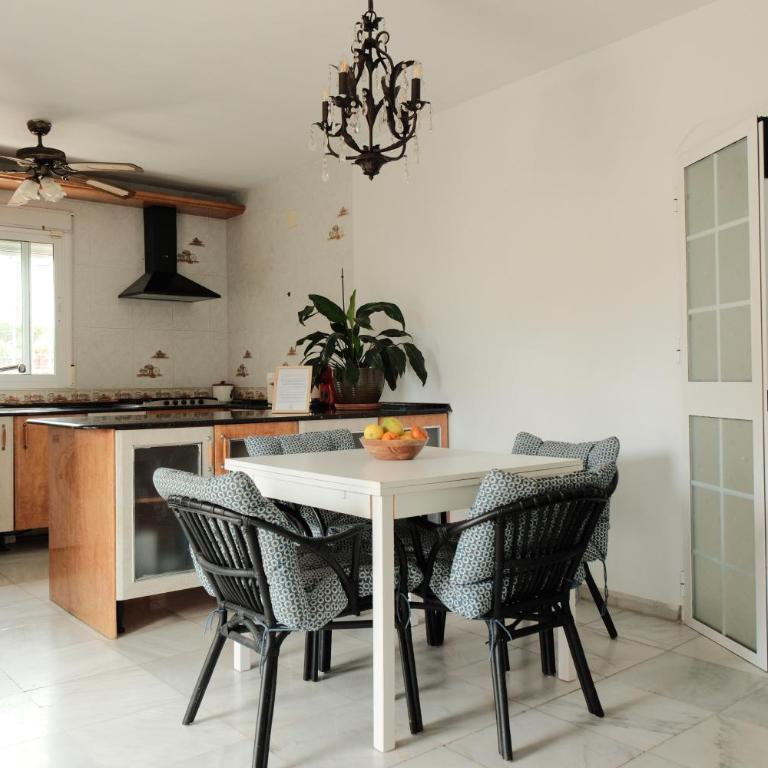 Authentic Andalusian Boho Villa - Pool - Garden-BBQ- 7 Guests - Villa de 3 dormitorios - 38