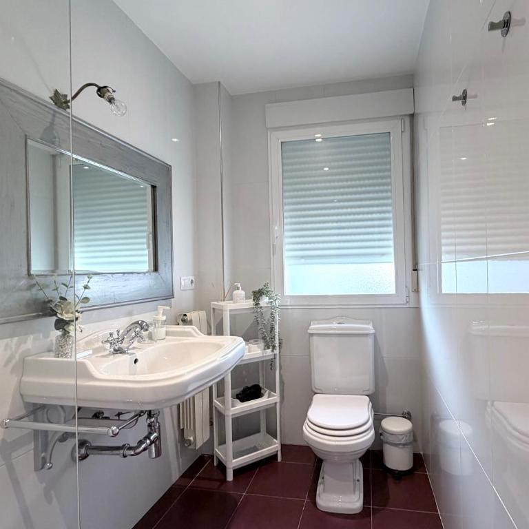 Cálido y acogedor en el centro de Burgos con Parking privado - Apartamento de 2 dormitorios - 8