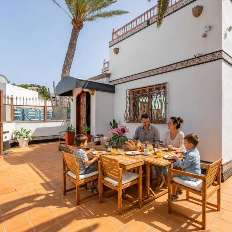 Villa Bay Beachfront Corralejo By Holidays Home - Three-Bedroom Villa - 3