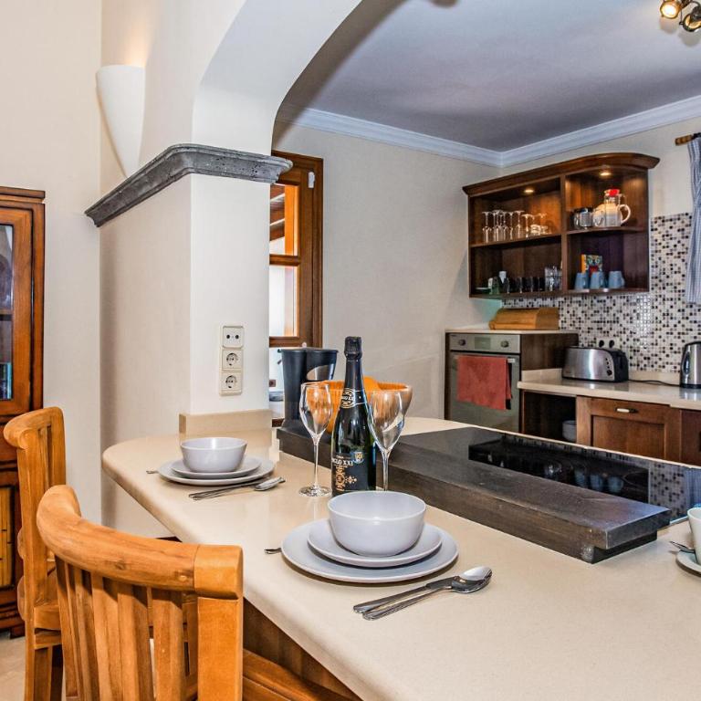 Vistas Al Mar - Four-Bedroom Vacation Home - 6