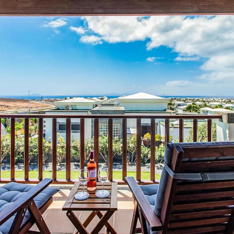 Vistas Al Mar - Four-Bedroom Vacation Home - 4