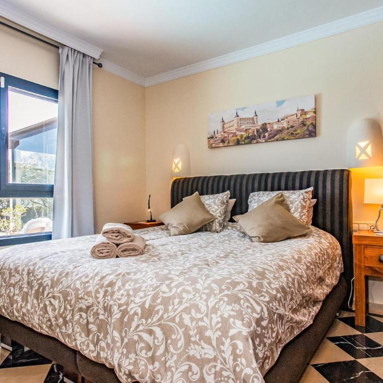 Vistas Al Mar - Four-Bedroom Vacation Home - 10