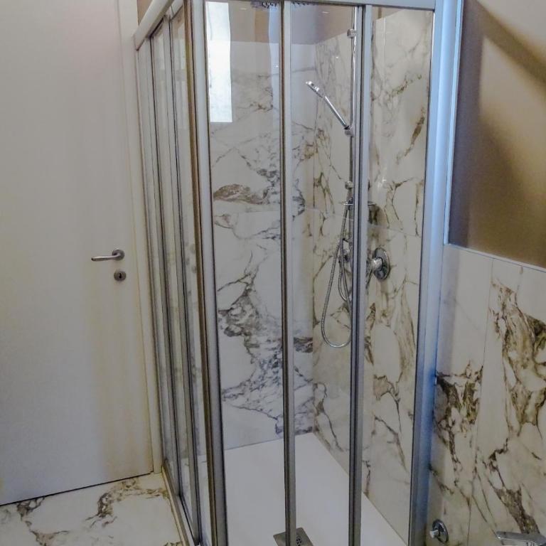 Trilocale con terrazzo - Appartamento con 3 Camere da Letto - 5
