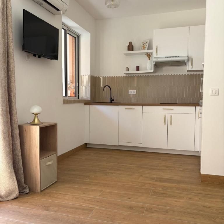 Charmant T2, Route des Sanguinaires à 100m de la plage de Marinella - Appartement 1 Chambre - 4
