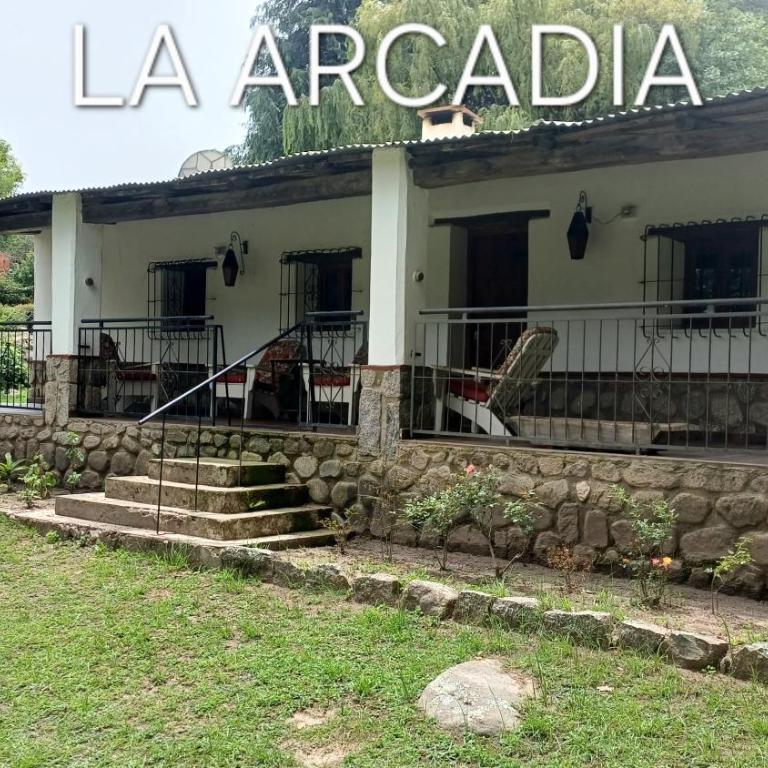 La Arcadia - Three-Bedroom House - 1