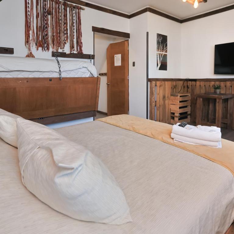 Rustika Hotel - Double Room with Private Bathroom - 5