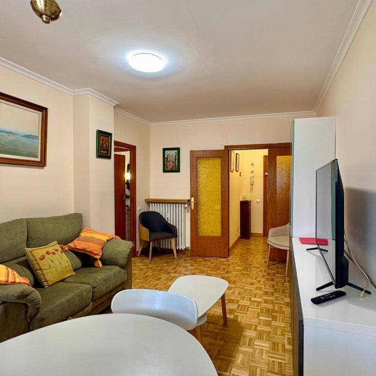 Jaca Centrum - Apartment - 9