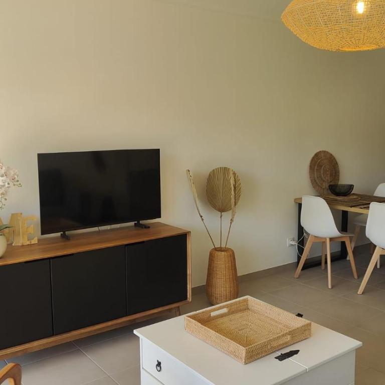 Logement élégant sur jardin -Mer & Thalasso à pied - One-Bedroom Apartment - 6