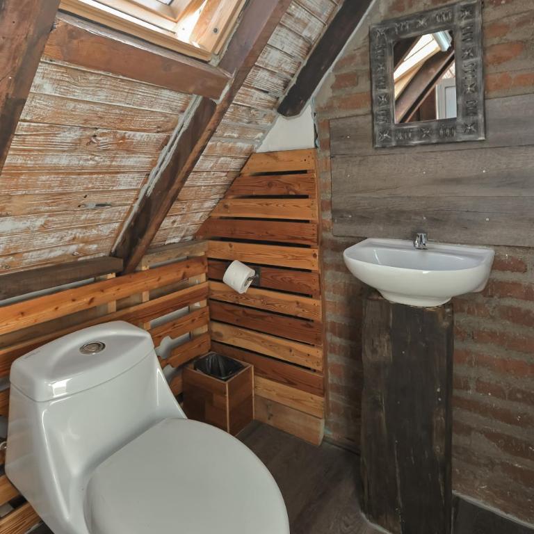 Rustika Hotel - Single Room with Private External Bathroom - 1