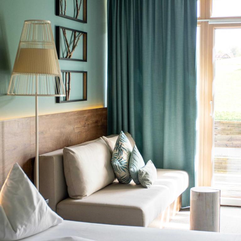 Das Sonnreich - Thermenhotel Loipersdorf - Premium Double Room Deluxe and Therme Loipersdorf Access - 3