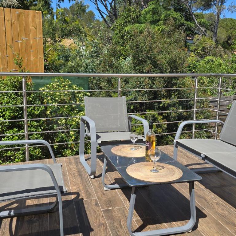 Haut de Villa VERDUREVE location de vacances - One-Bedroom House - 12