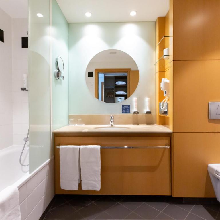 Das Sonnreich - Thermenhotel Loipersdorf - Superior Double Room Deluxe and Therme Loipersdorf Access - 3