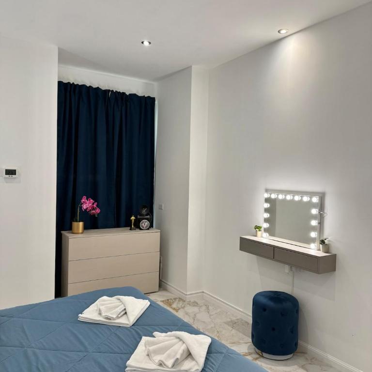 Cinema Suite, Centro Menaggio con garage privato - Two-Bedroom Apartment - 15