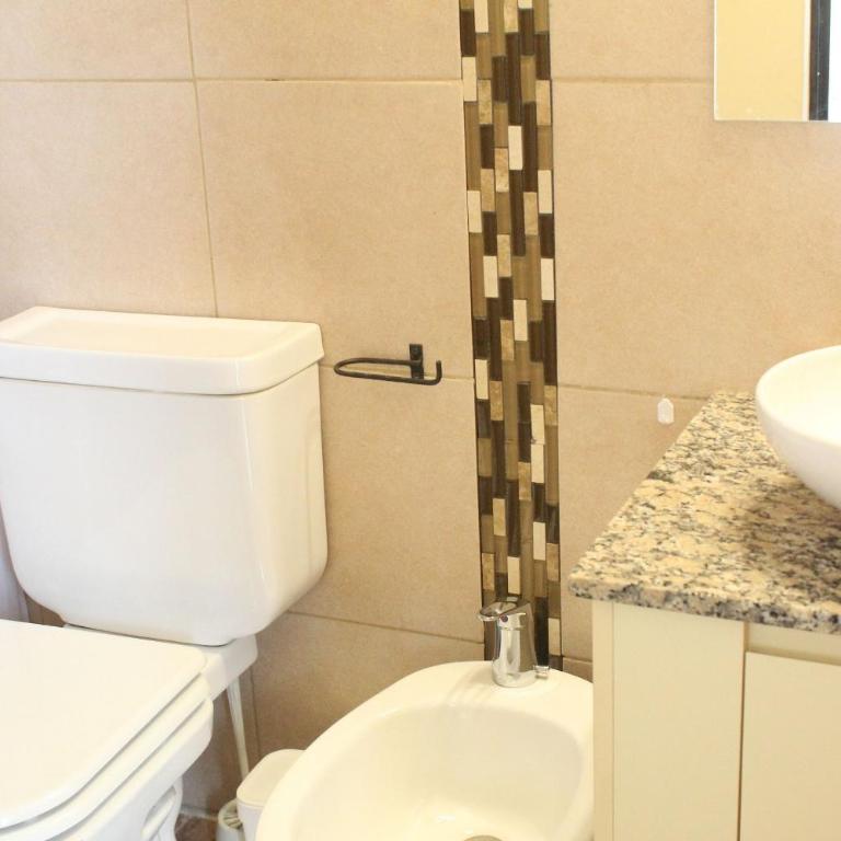 PUERTO NEVADO Box 5 en la base del Cerro catedral a 500 metros de los medios de elevación - Apartamento de 1 dormitorio - 4