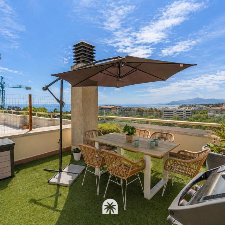 Mediterranean Way - SkyFall - Three-Bedroom Apartment - 9