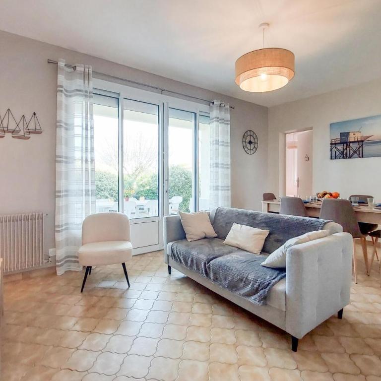 Charmante Maison Proche Plage - Three-Bedroom Townhouse - 1