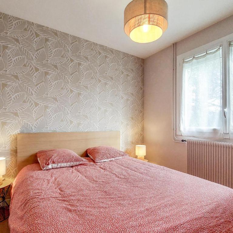 Charmante Maison Proche Plage - Three-Bedroom Townhouse - 11
