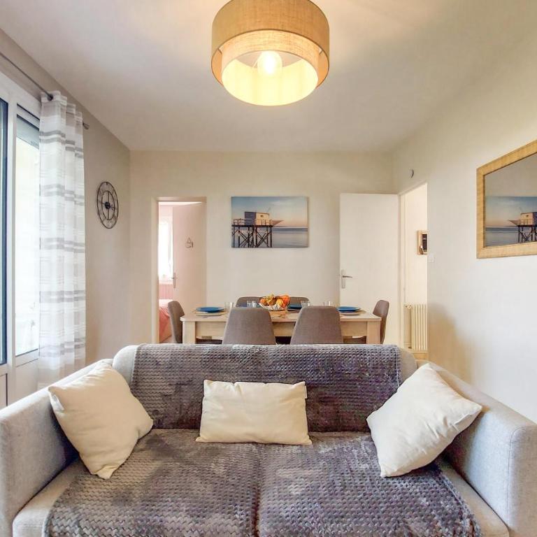 Charmante Maison Proche Plage - Three-Bedroom Townhouse - 7