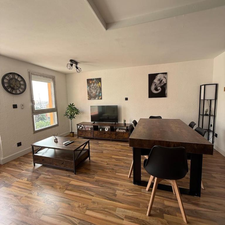 Cap d'Agde - Two-Bedroom Apartment - 5