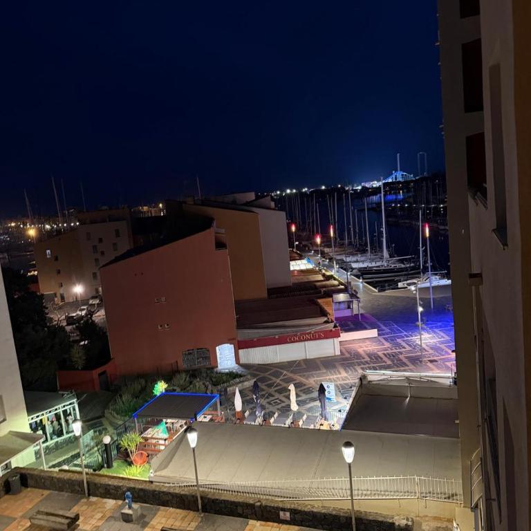Cap d'Agde - Two-Bedroom Apartment - 35
