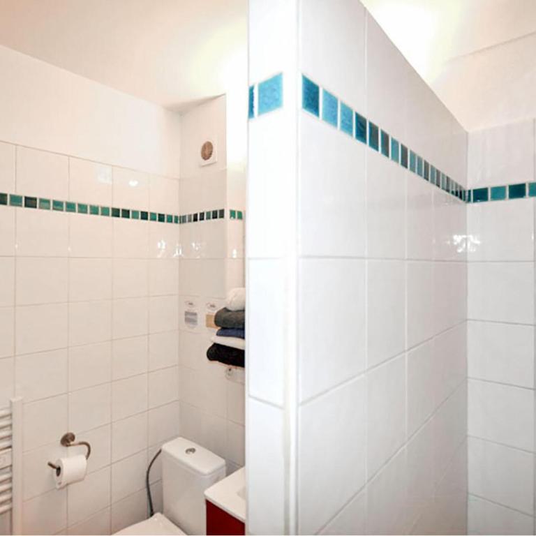 Paisible Maison Piscine - Maison 2 Chambres - 12