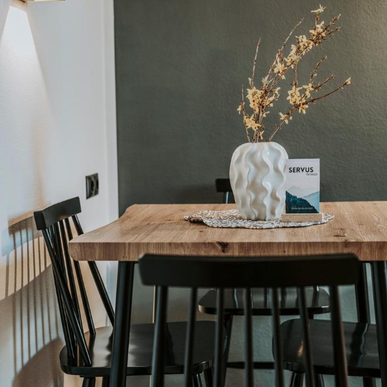Appartement Tegelberg , Landhaus Linde, Seeg-Enzenstetten im Allgäu, mit Königscard - Apartment - 4