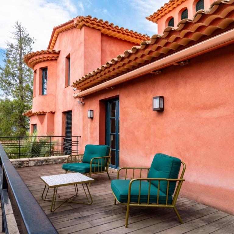 Villa ROUGE de Luxe à Mougins Piscine privée Espace Bien-être - Villa avec Piscine Privée - 5
