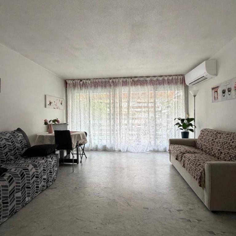Beautiful studio in Juan Les Pins - Appartement 1 Chambre - 3