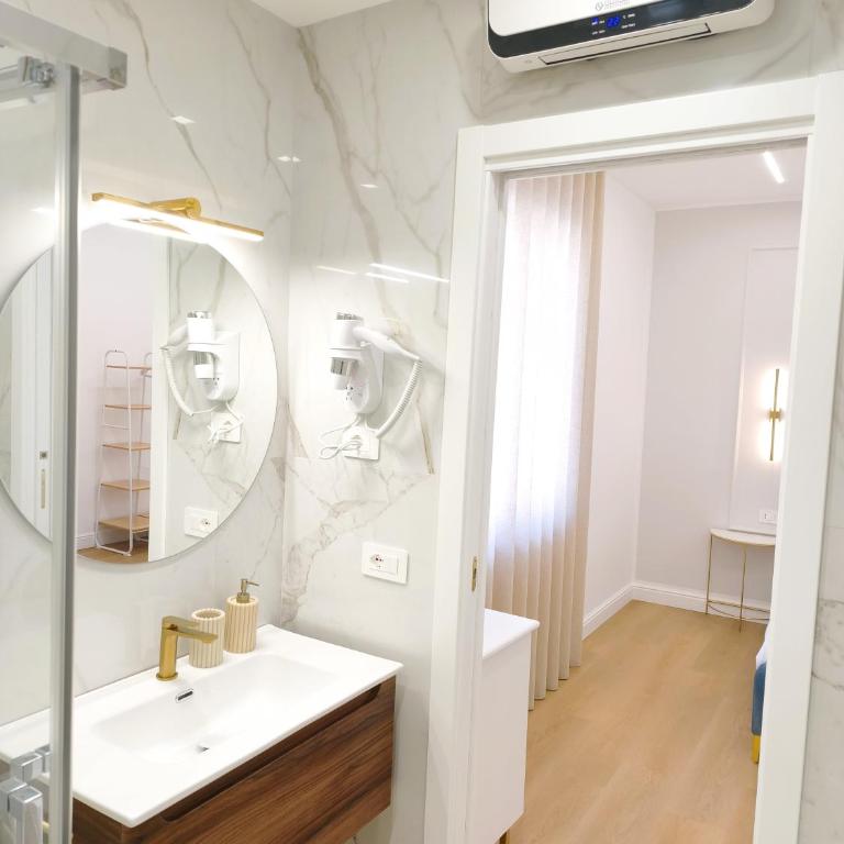 FM Pompeii - Double Room with Private Bathroom - 9