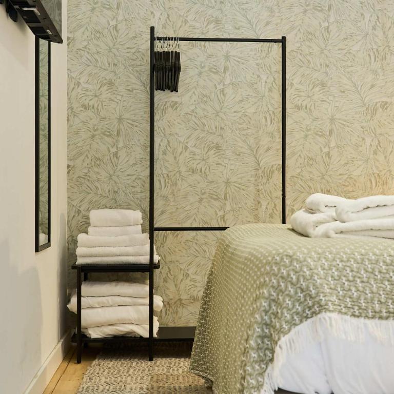 Roig Arena Cozy Loft - One-Bedroom Apartment - 10