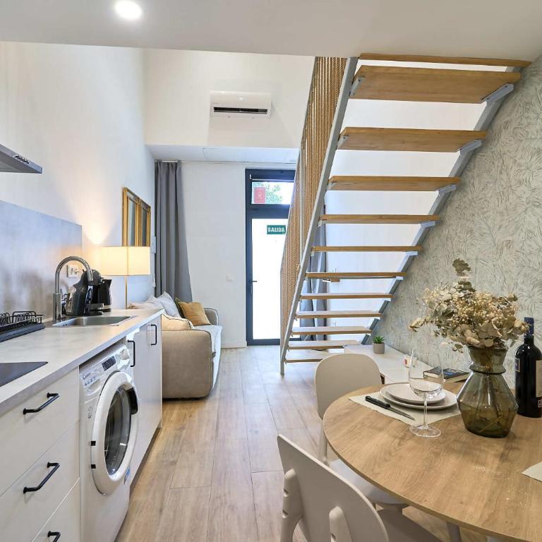 Roig Arena Cozy Loft - One-Bedroom Apartment - 16