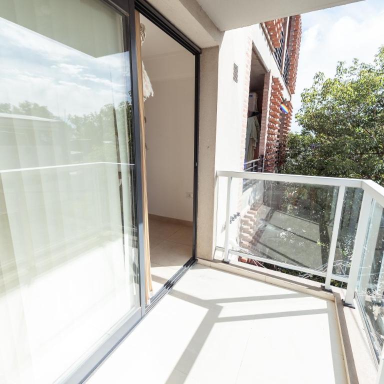 Moderno y Luminoso Cerca de Boulevard - One-Bedroom Apartment - 7