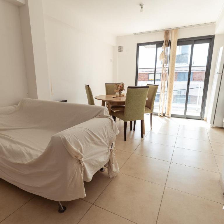 Moderno y Luminoso Cerca de Boulevard - One-Bedroom Apartment - 9