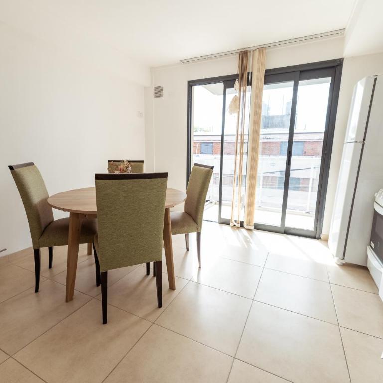 Moderno y Luminoso Cerca de Boulevard - One-Bedroom Apartment - 3