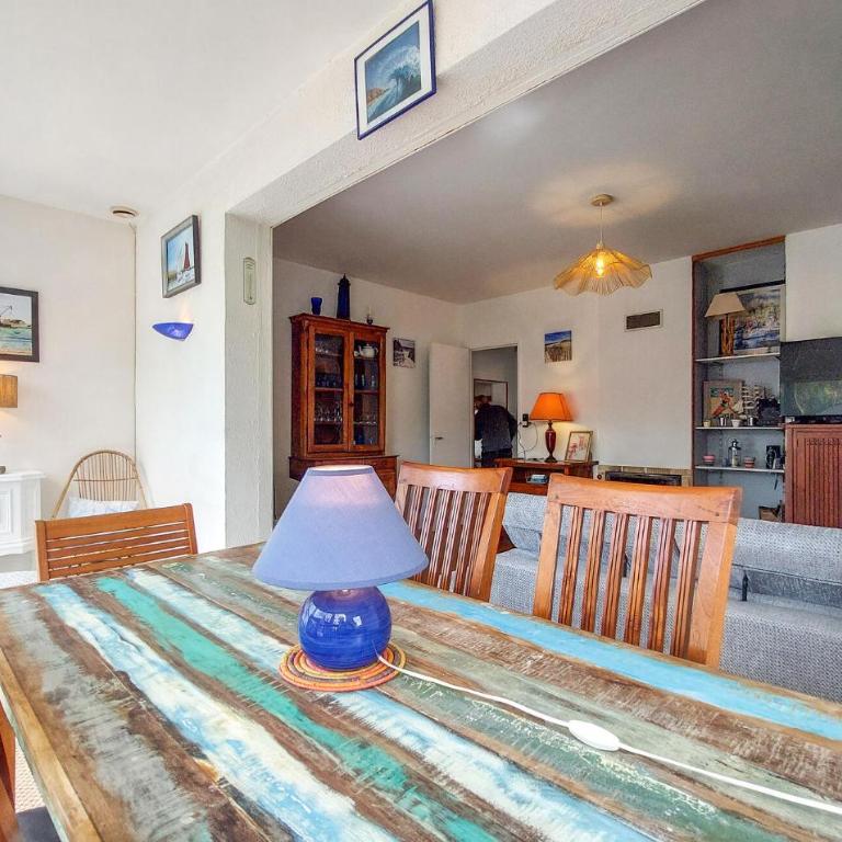 Charmante Maison Proche Plage - Three-Bedroom Townhouse - 8