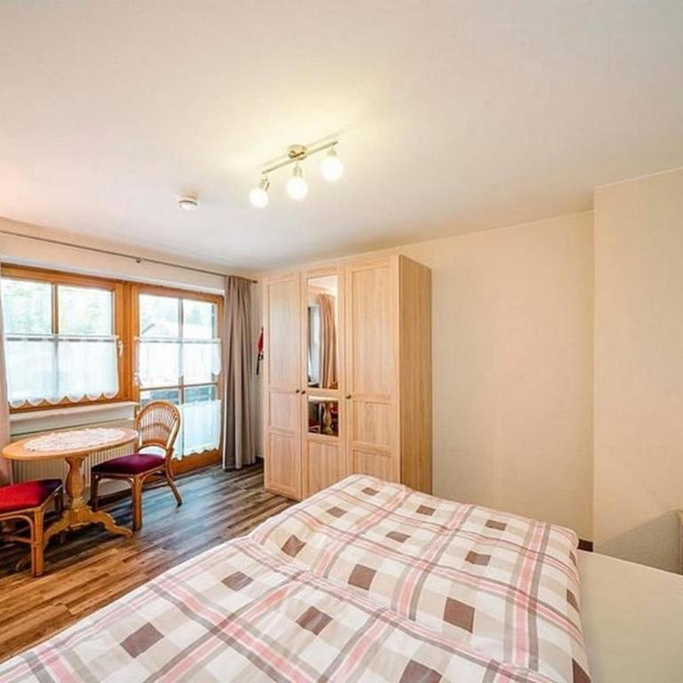 Ferienwohnung Breitenberg , Landhaus Linde, Seeg-Enzenstetten im Allgäu, mit Königscard - Apartment - 7